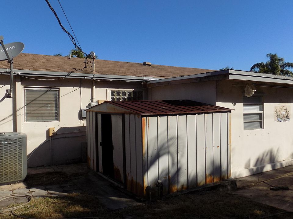 2nd image of 6840 NW 6th St