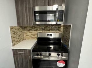 1795 North Ave APT 13, Bridgeport, CT 06604