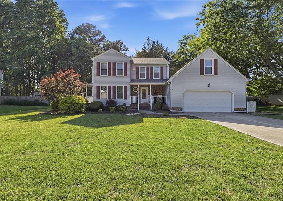 1st image of 4 Faye Dr