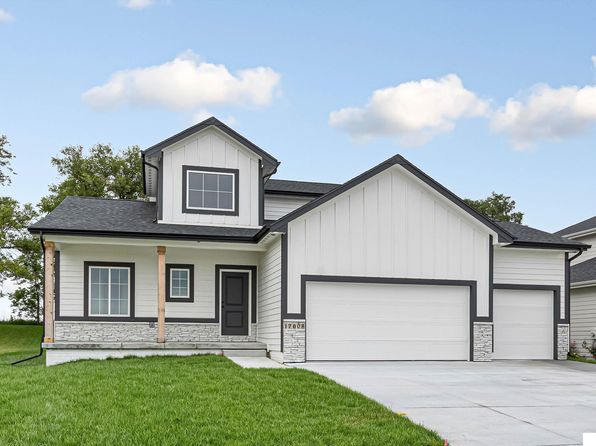 17608 Potter St, Bennington, NE 68007 view 2