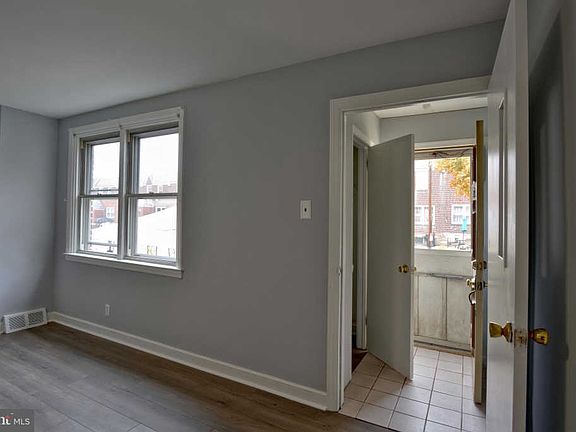 3rd image of 7037 Lynford St