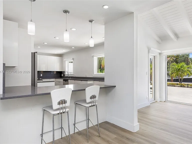 330 Coconut Isle Dr — Photo 13