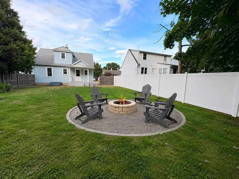 164 Beechwood Ave — Photo 3