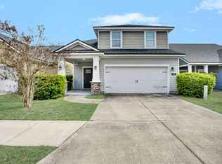 516 Meldrum Ln, Orange Park, FL 32065