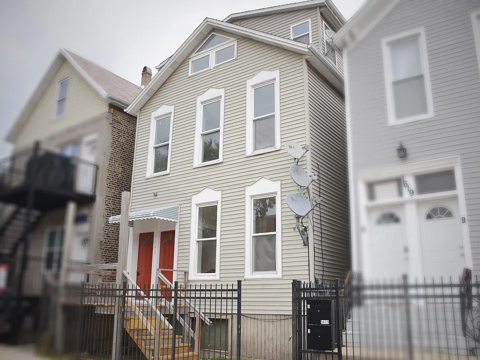 1621 N Talman Ave #2