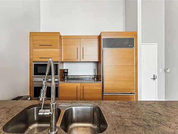 5th image of 465 Brickell Ave APT 2806
