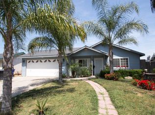 467 Grace Ln, Dinuba, CA 93618