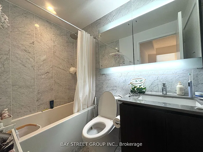 117 McMahon Dr #311 — Photo 4
