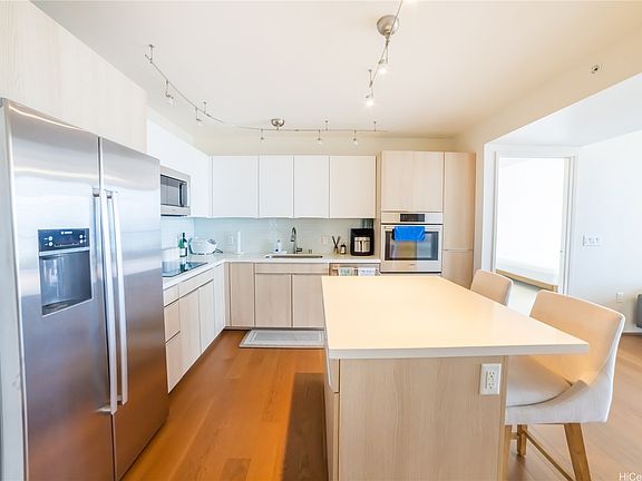 2nd image of 888 Kapiolani Blvd #3808