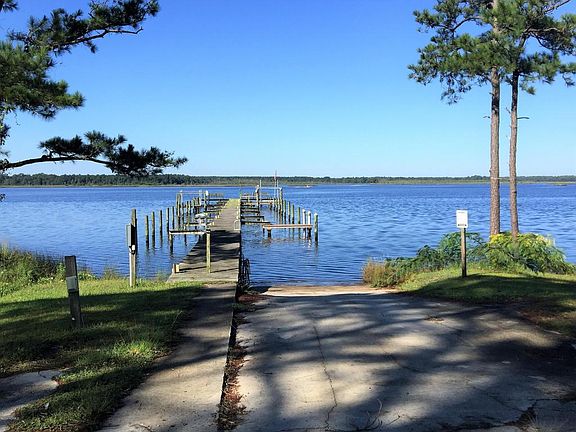 3rd image of 154 Deepwater Dr