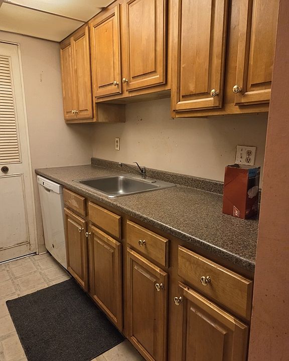2nd image of 50 Webster St APT 409