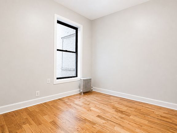 3rd image of 121 Sherman Ave APT 1