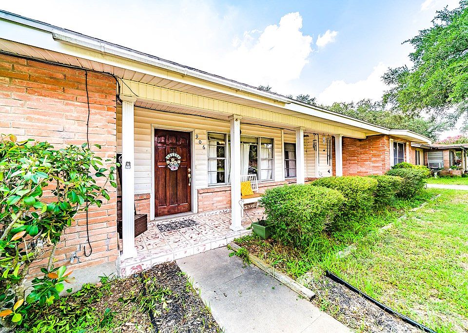 906 E Randall St, Beeville, TX 78102 Zillow