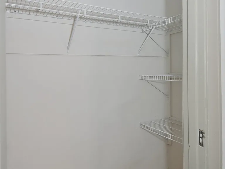409 W Bloom St #11 — Photo 8