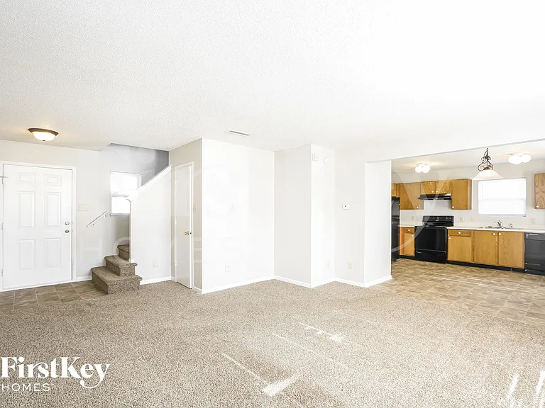 6321 Monteo Dr — Photo 3