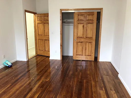 Rented by Rentiko Inc | media 38