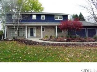 121 Stanwood Ln, Manlius, NY 13104