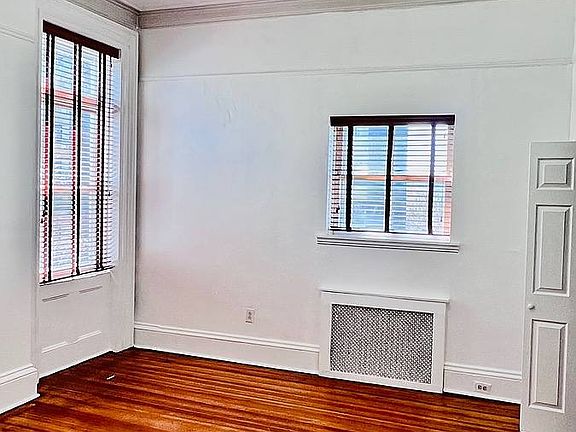 5th image of 37 Cottage Pl