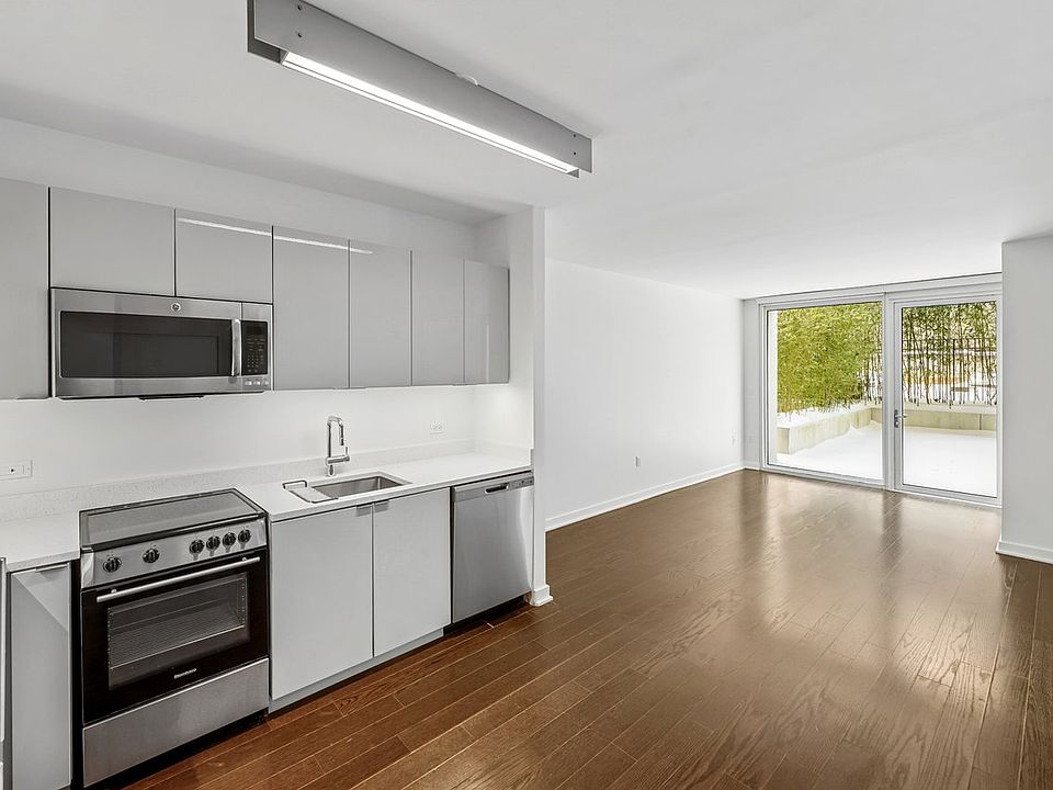 1st image of 400 W 113th St APT 108