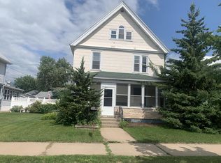 1628 Kane St, La Crosse, WI 54603
