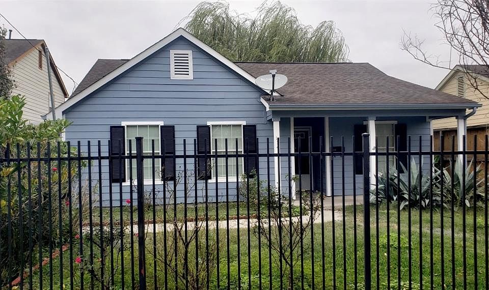 1st image of 114 Delaney Dr