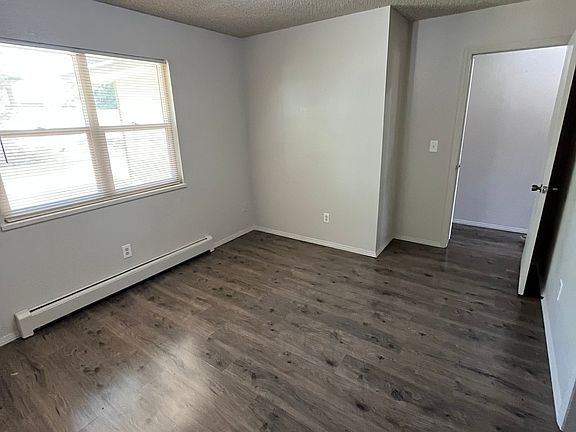 2nd image of 3713 G Rd APT 4