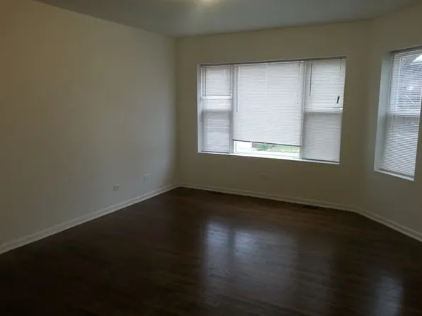 8200 S Chappel Ave #1S, Chicago, IL 60617