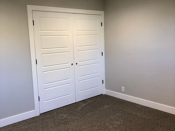 4th image of 681 S 1600 E