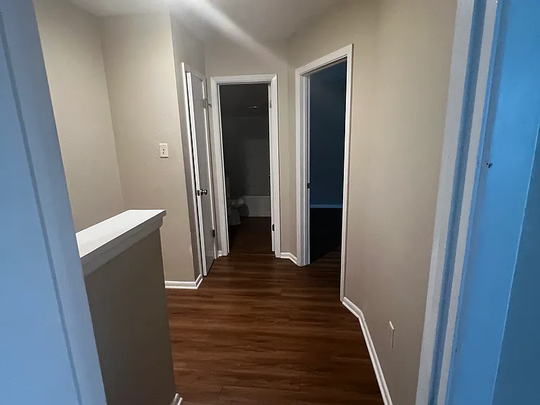 725 Heavens Dr #4 — Photo 8