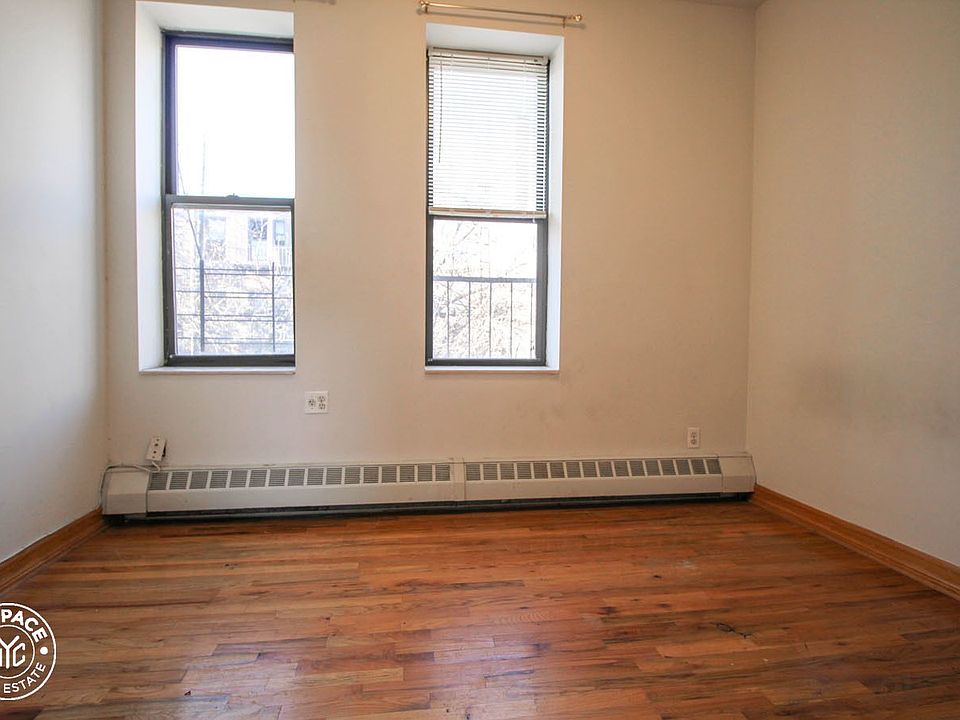 2nd image of 239 Stanhope St APT 3R