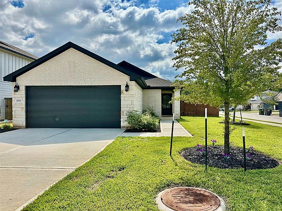 4th image of 1753 Cayden Oak St