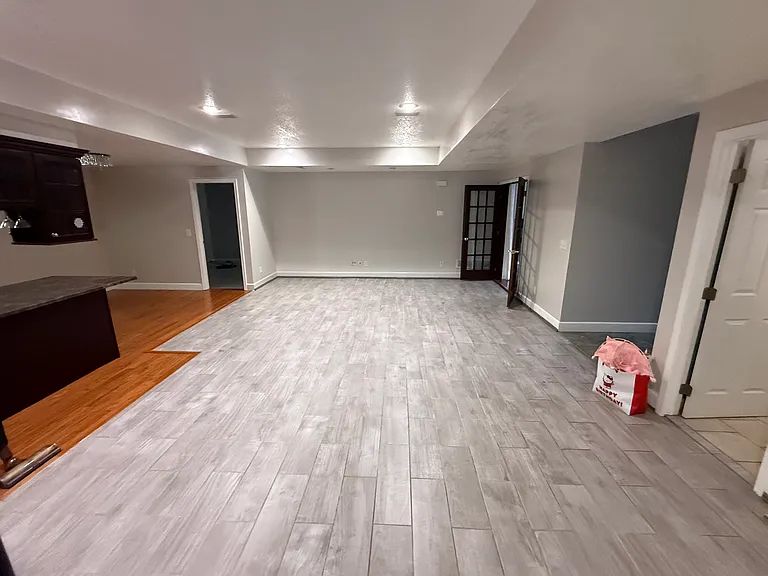 526 Buckley Rd — Photo 1