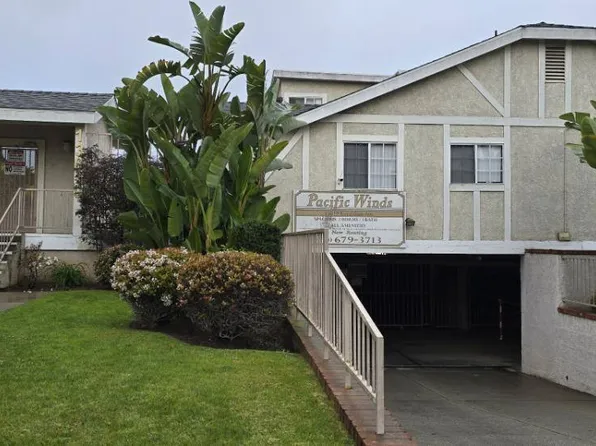 Pacific Winds Apartments, 13019 Kornblum Ave, Hawthorne, CA 90250