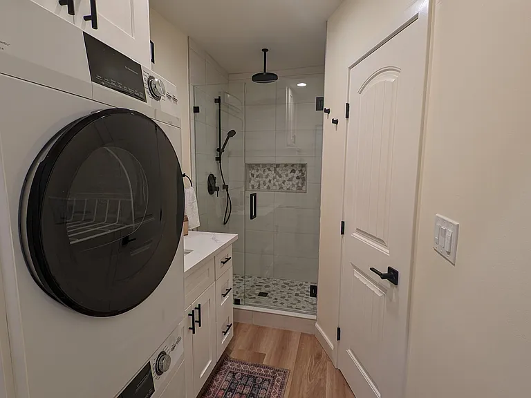 5692 Linfield Ave — Photo 18