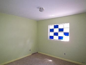 4th image of 604 Hickory Ln