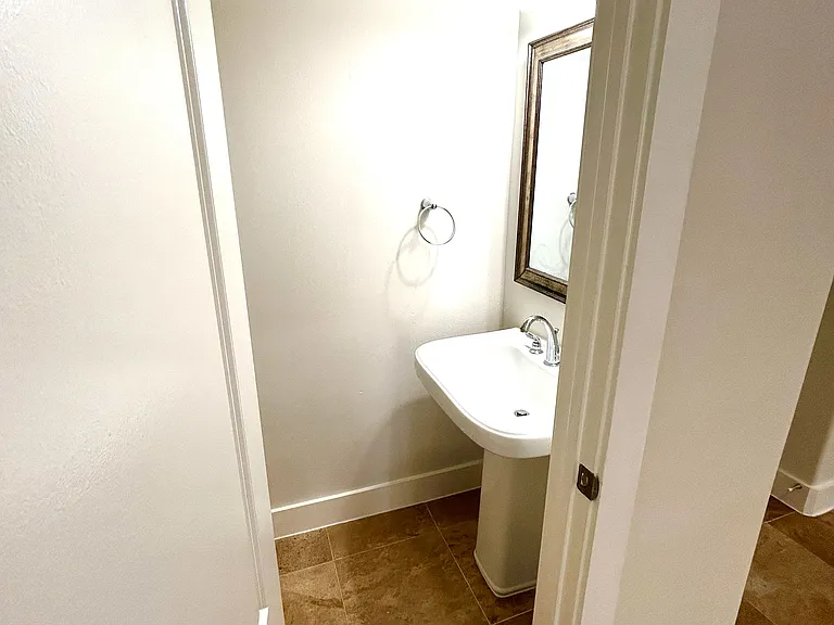 5127 Oasis Park — Photo 9