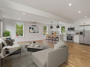 49 Daniels Farm Rd #J, Trumbull, CT 06611
