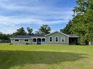 2075 Bentz Rd, Wadmalaw Island, SC 29487