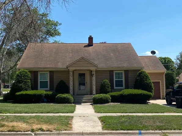 512 2nd Ave, Charles City, IA 50616