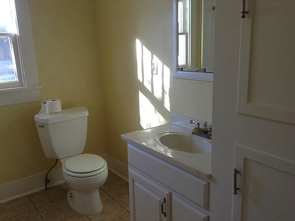 4th image of 434 Ross Ave