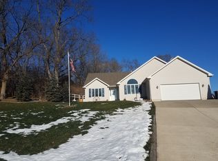 27014 89th St, Salem, WI 53168