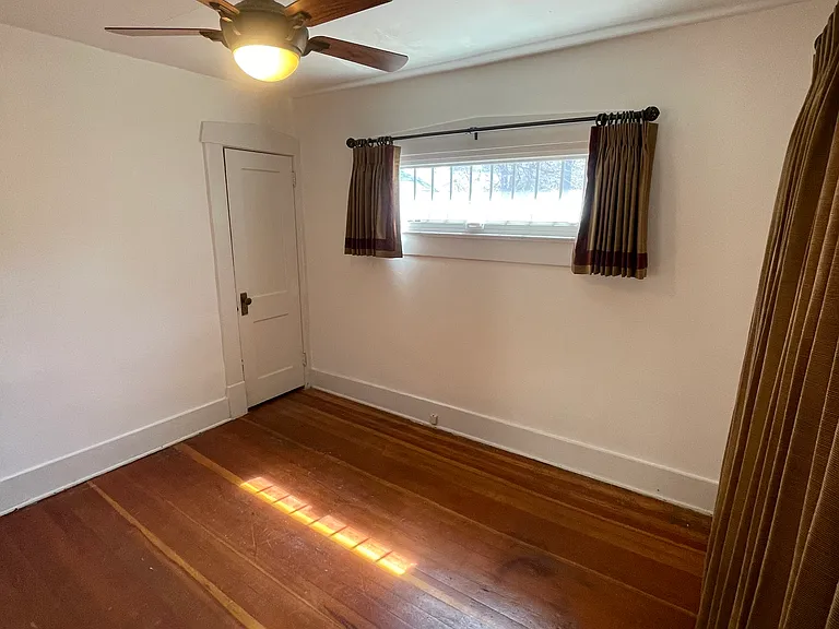 15 Wolfe Ave — Photo 28