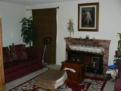 3rd image of 825 Harriet Ave