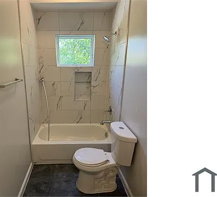 2622 University Pl NW #204 — Photo 13