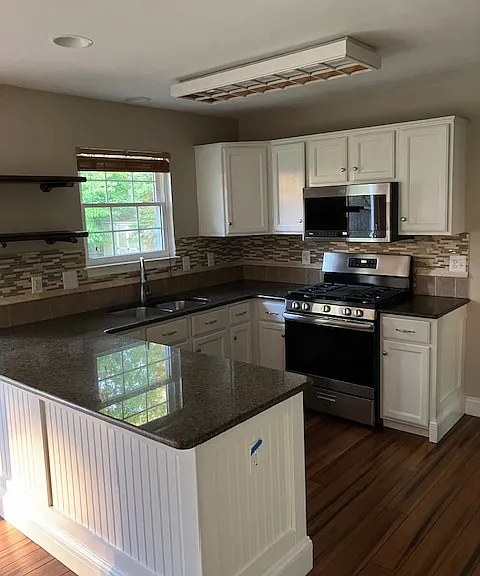 15 Westhampton Ct — Photo 6