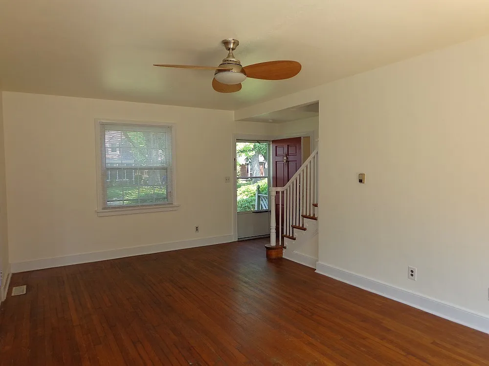 Commodore Park-Three Bedroom Single Family Home — Photo 3