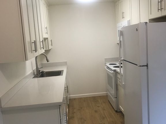 2nd image of 750 Coleman Ave #2