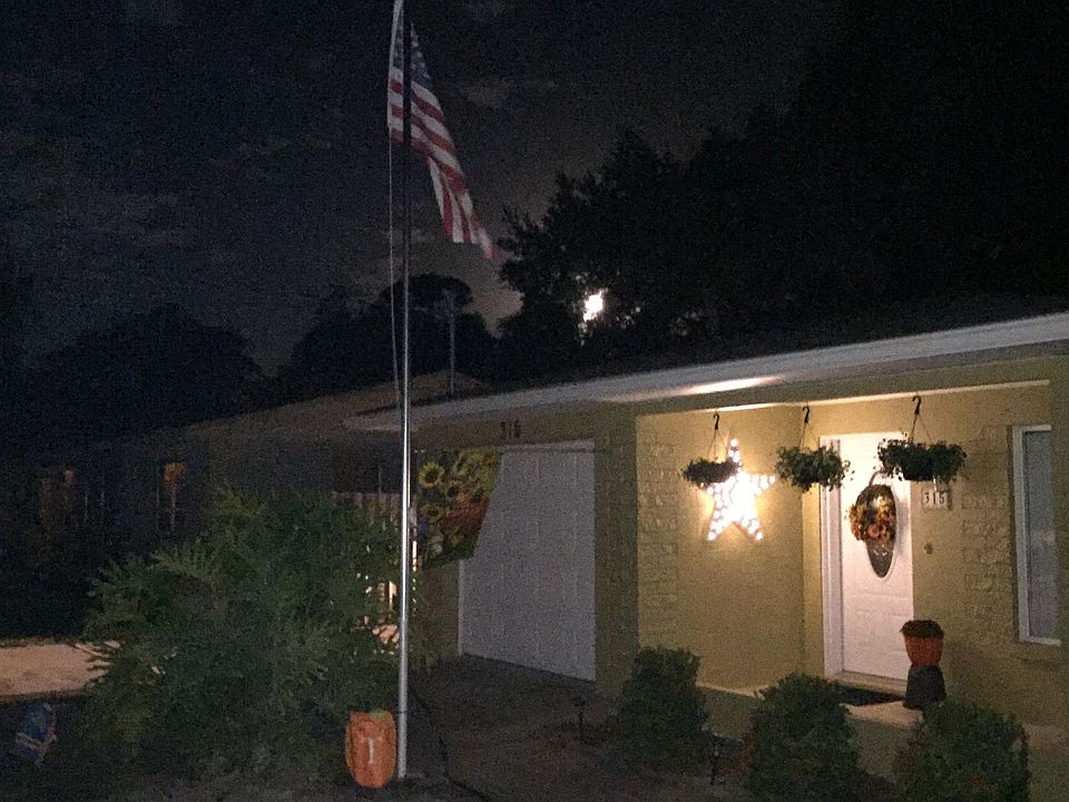 2nd image of 315 Roslyn Ave