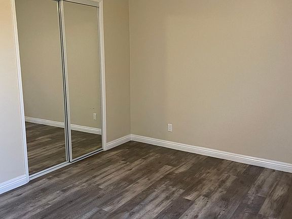 4th image of 14423 S Berendo Ave #4