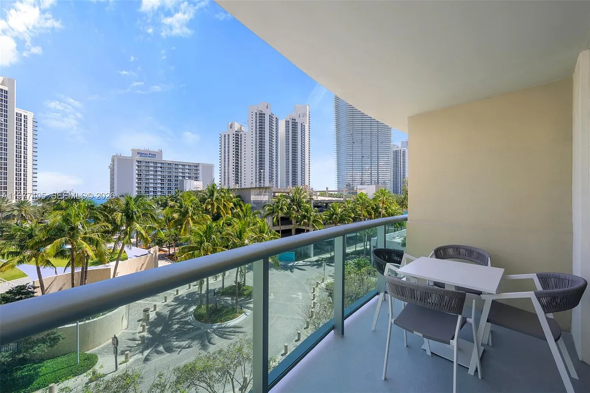 Building Photo - 19370 Collins Ave #507